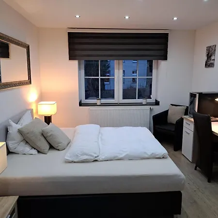 & Restaurant Brommler Muehle מלון 3*