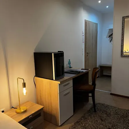 & Restaurant Brommler Muehle 3*