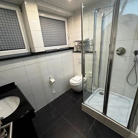 & Restaurant Brommler Muehle 3*