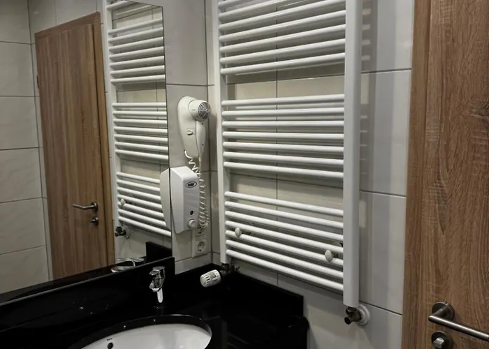 & Restaurant Brommler Muehle